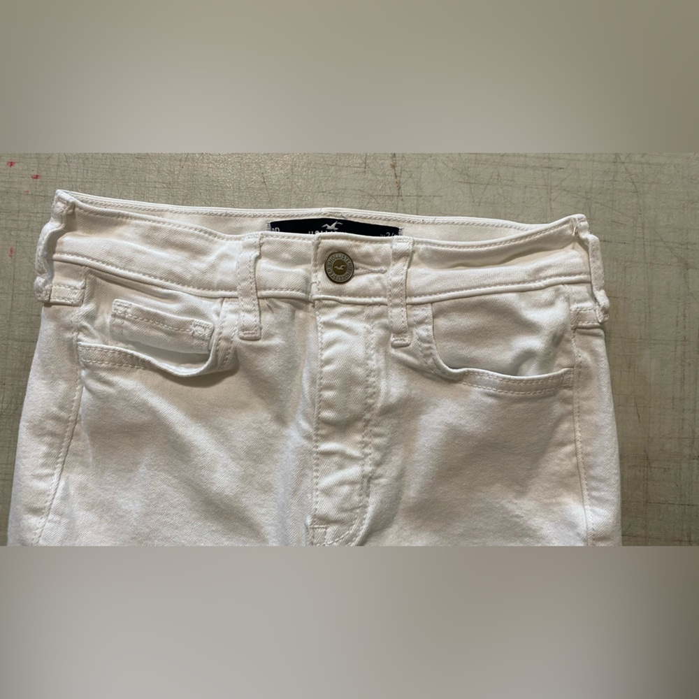 Hollister White Ripped Skinny Jeans - Picture 4 of 12